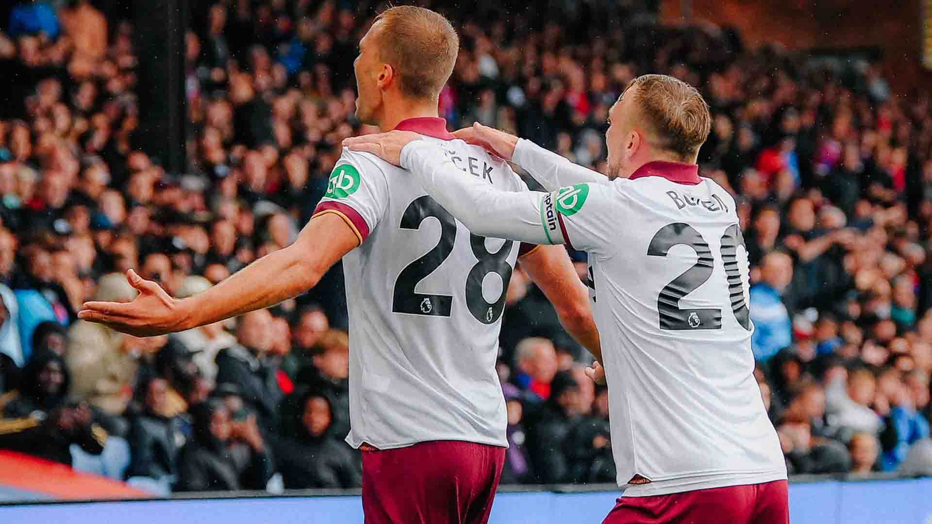 West Ham United Tundukkan Olympiakos 3-0 di London Stadium